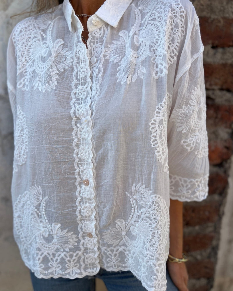 Blusa Elegante de Encaje Bordado para Mujer