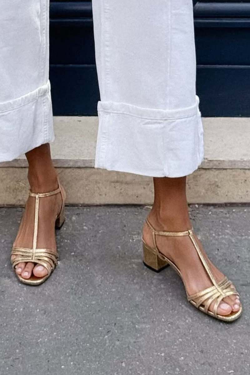 Genara | Sandalias Doradas Elegancia Diaria
