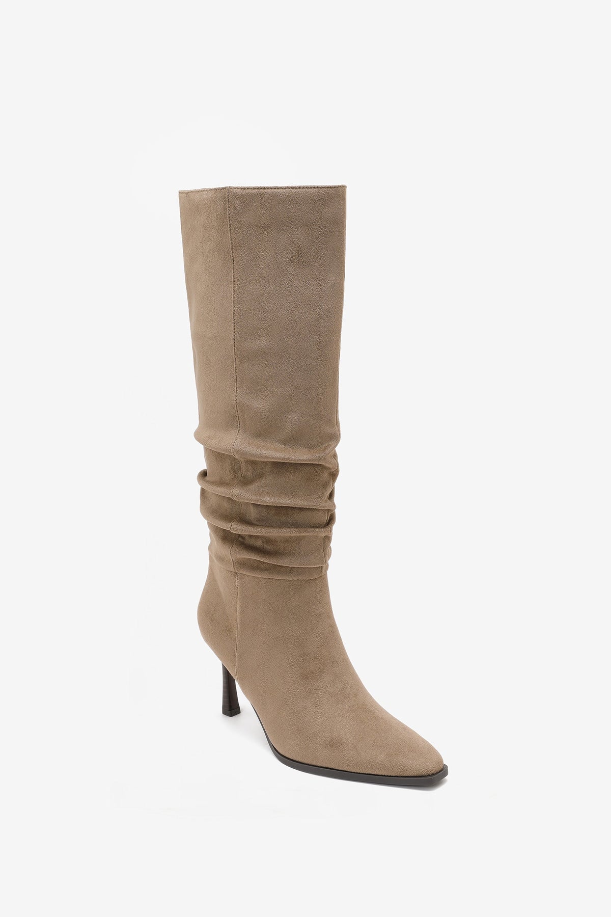 Ariana | Botas plisadas con tacón topo