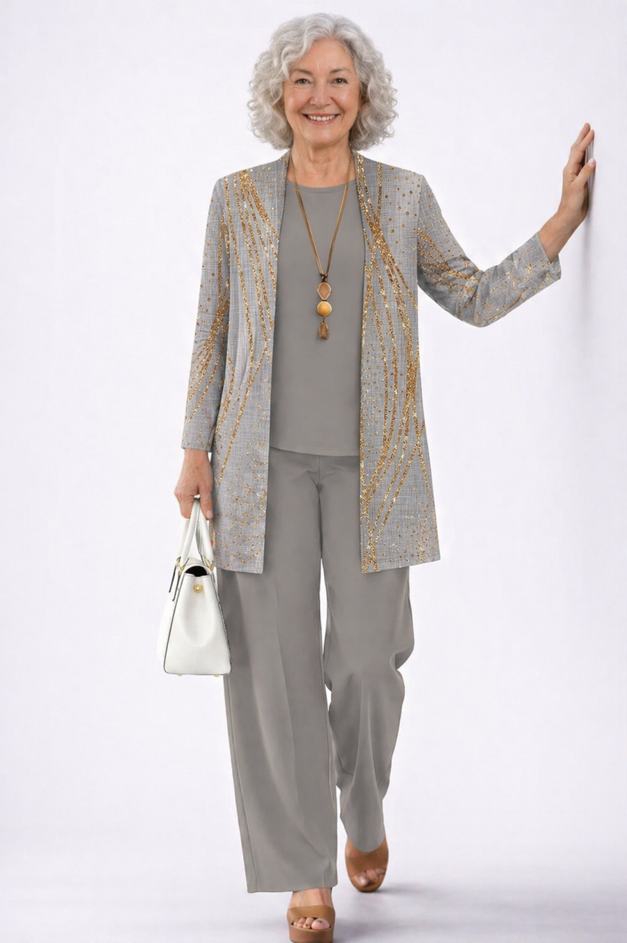 Conjunto de Tres Piezas · Gris y Dorado