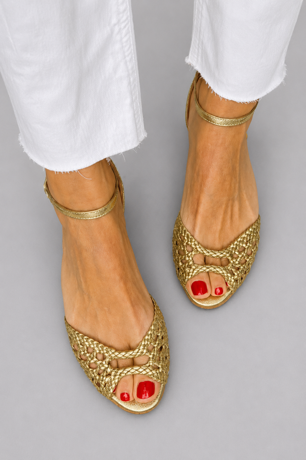 Juanita | Sandalias Doradas Trenzadas