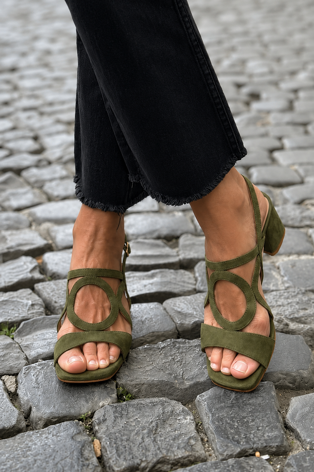 Ermelinda | Sandalias Vibrantes de Verano
