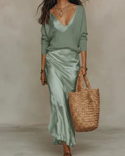 Belinda™ Conjunto Midi de Satín con Suéter de Punto Elegante