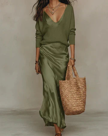 Belinda™ Conjunto Midi de Satín con Suéter de Punto Elegante