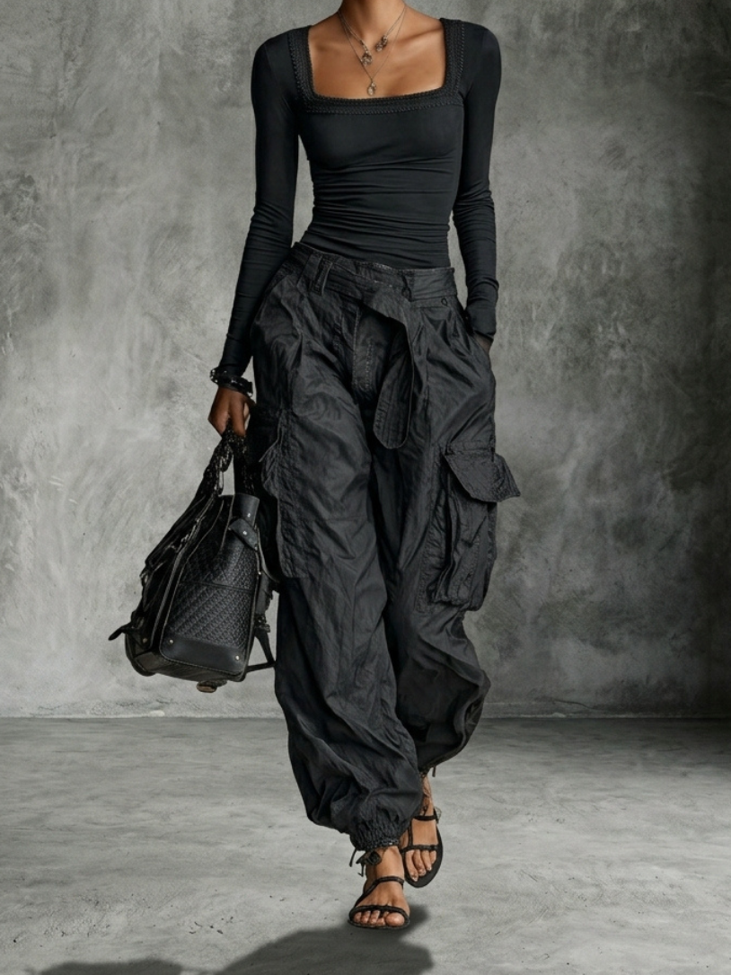 Bernal™ Conjunto para Mujer con Top de Cuello Cuadrado y Pantalón Cargo Urbano