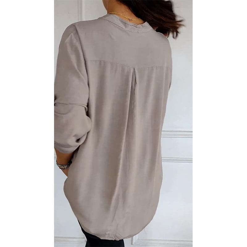 Karla™ Blusa Negra con Detalles Brillantes, Corte Fluido